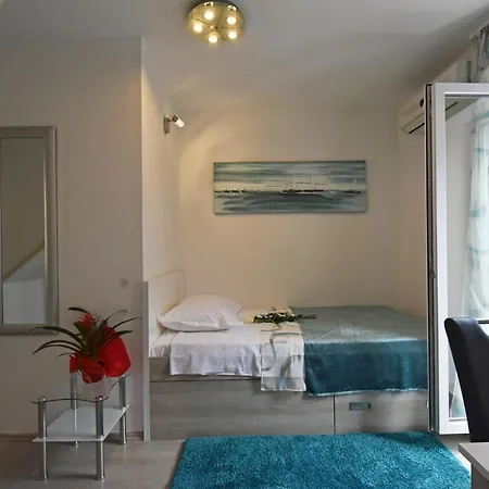 Konukevi And With Wifi - 18909 3*