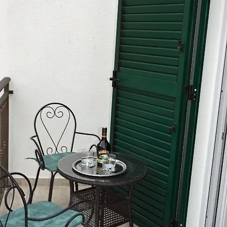 Gostinjska kuća And With Wifi - 18909