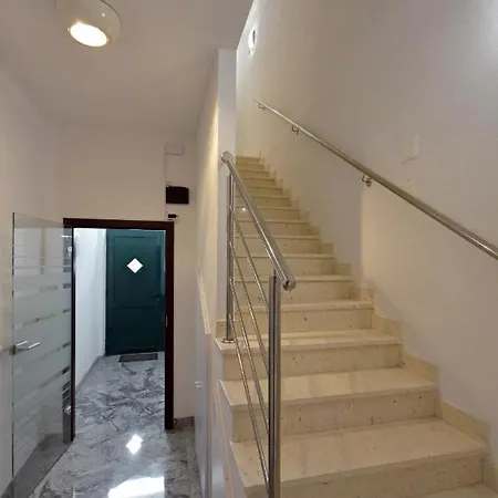 And With Wifi - 18909 Guest house *