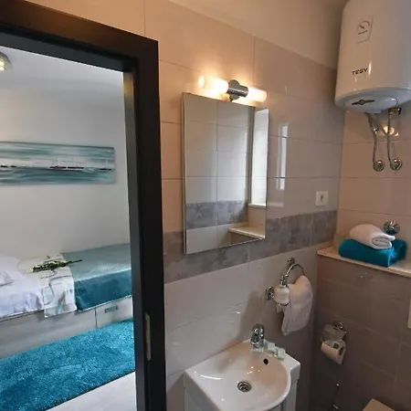 ゲストハウス And With Wifi - 18909 3*